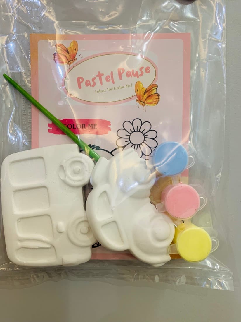 Bus and car pouch kit with a Color Me card